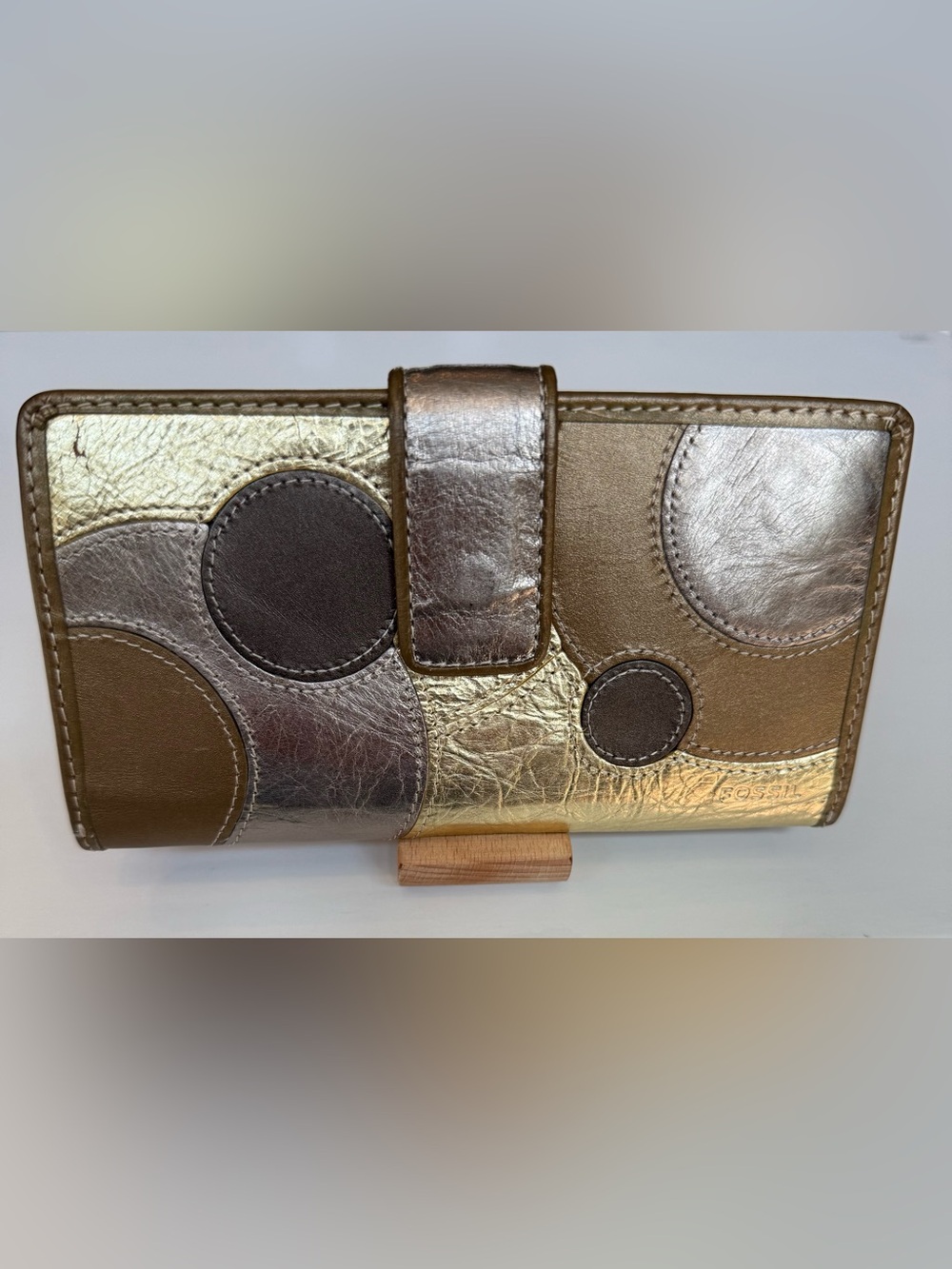 Fossil Leather Multi Metallic Bifold Wallet Checkbook Cover Flap Snap Card Slots